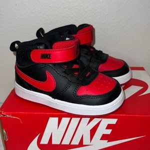 Nike Court Borough Mid 2